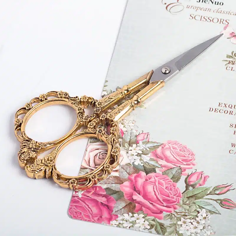 kf-S542538718e074599be36731fdb332bc7w Vintage Stainless Steel Nail Scissor - Image 1